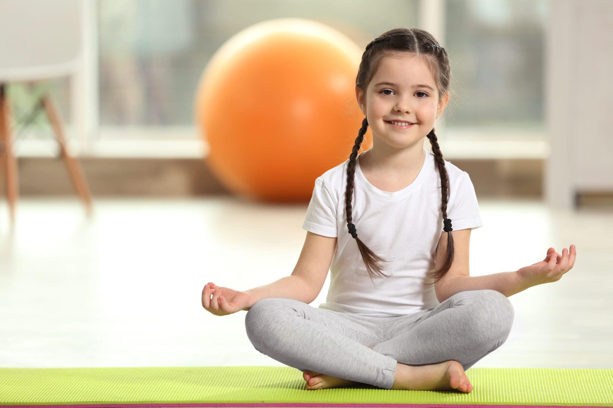 A Move You Should Do MONDAY - Lateral Child's Pose - Movewell Academy