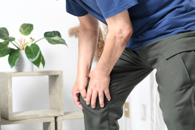 Kinesiology THURSDAY – Unsticking a Painful Knee After Sitting